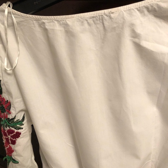 Zara White Floral Embroidered Blouse - Picture 6 of 6